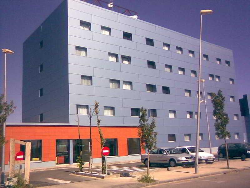 B&B Hotel Figueres Фігерас Екстер'єр фото
