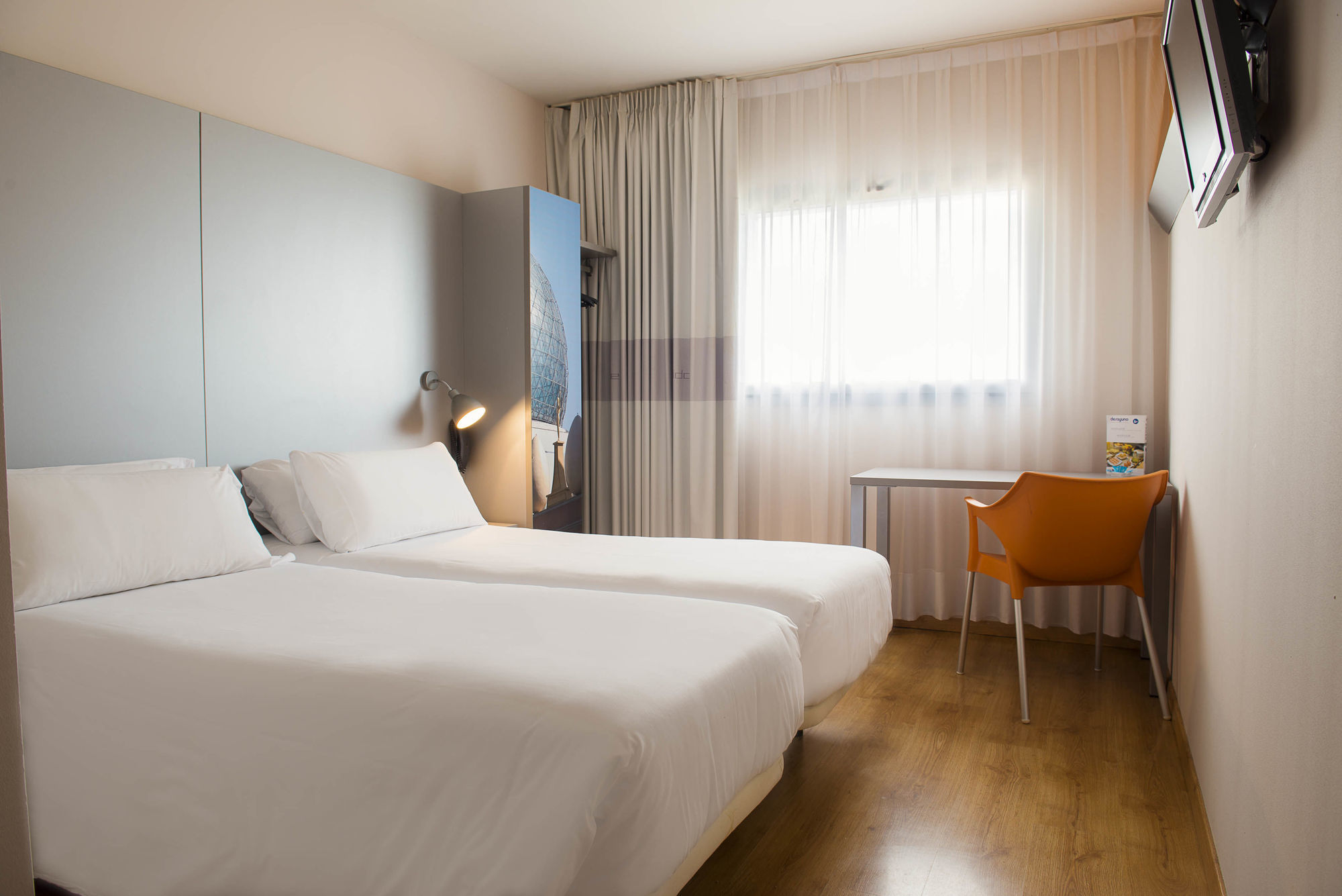 B&B Hotel Figueres Фігерас Екстер'єр фото