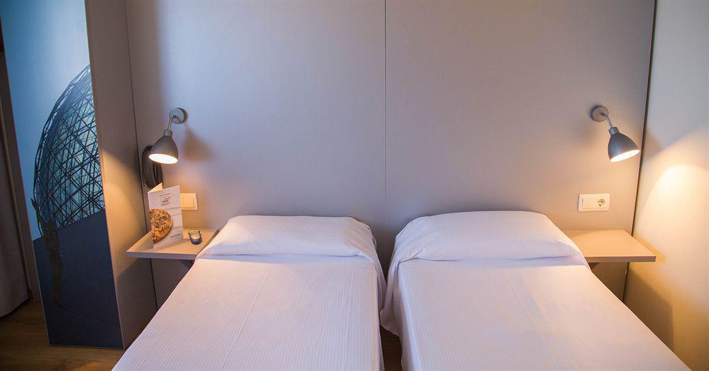 B&B Hotel Figueres Фігерас Екстер'єр фото